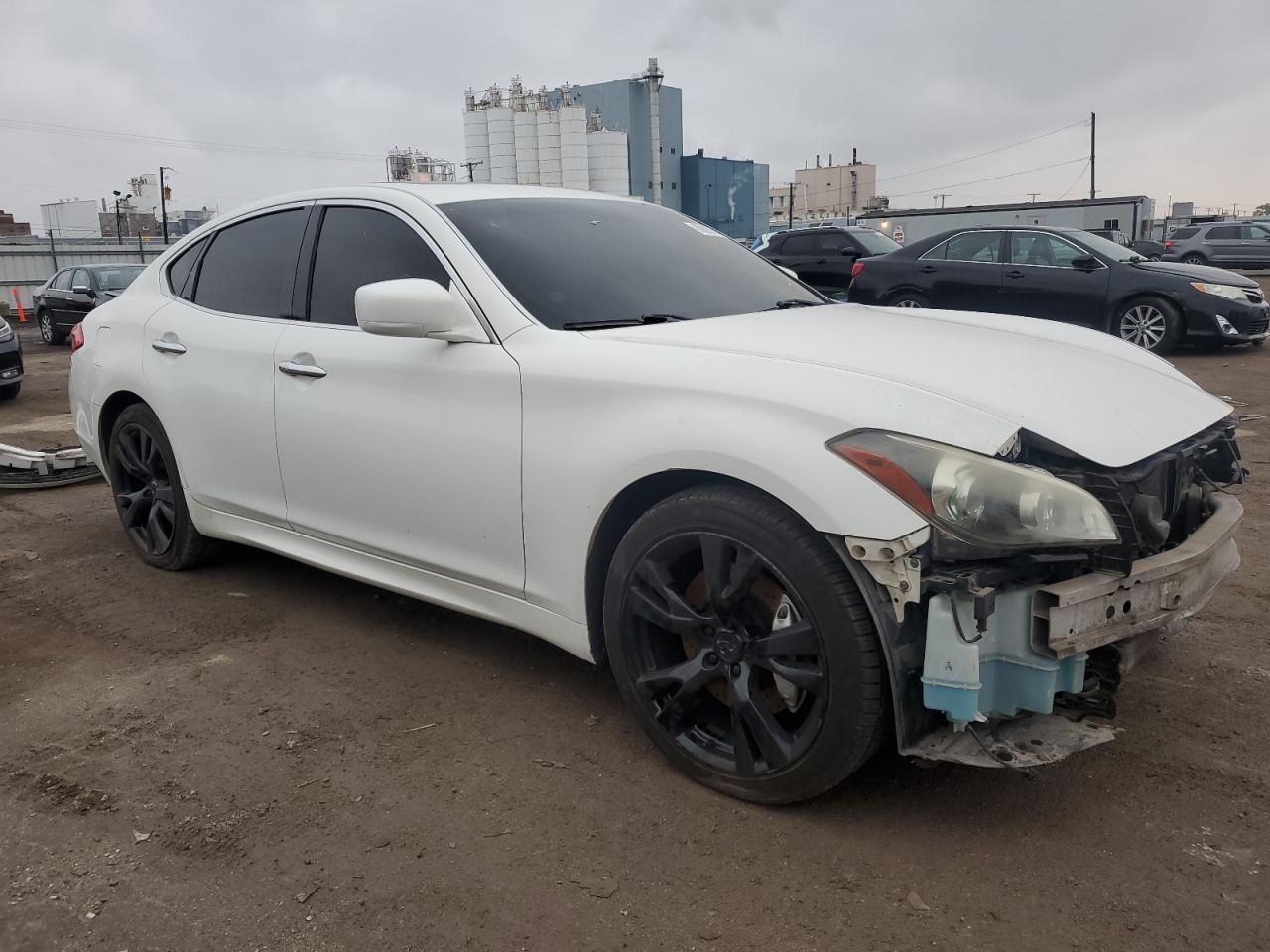 2011 Infiniti M VIN JN1AY1AP2BM520813 Copart auction photo, front end damage thumbnail 4