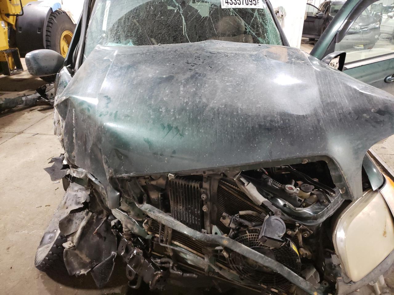 2001 Toyota Sequoia VIN 5TDBT48A01S021269 Copart auction photo, front end / all over damage thumbnail 12