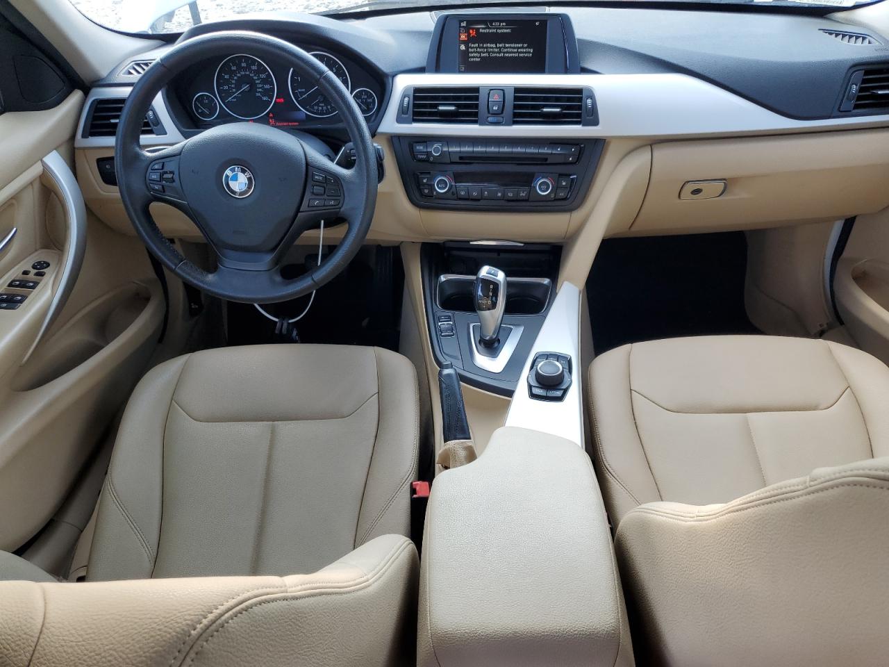 2015 BMW 3er VIN WBA3C3C57FP663088 Copart auction photo, front end / rear end damage thumbnail 8