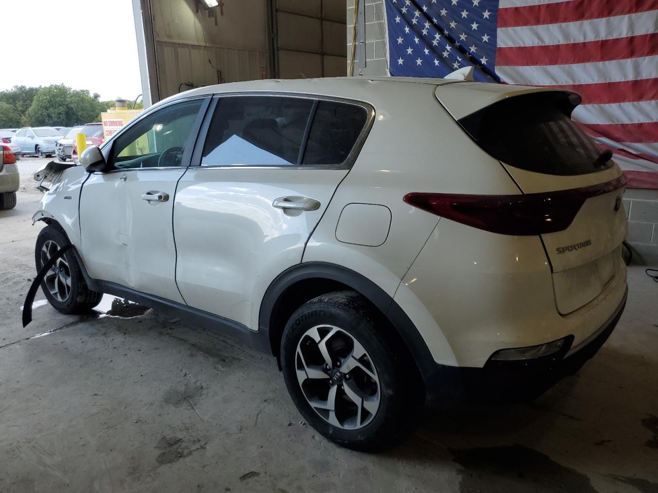 2022 KIA Sportage VIN KNDPMCAC6N7960872 Copart auction photo, front end / side damage thumbnail 2