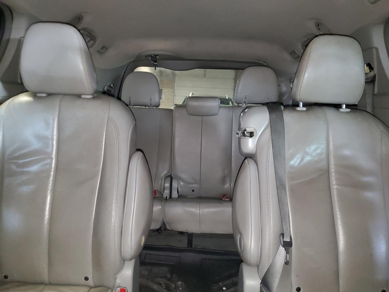 2013 Toyota Sienna VIN 5TDYK3DC4DS288904 Copart auction photo, rear end / front end damage thumbnail 10
