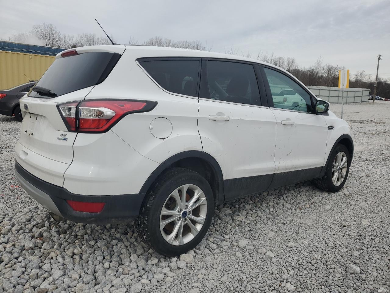 2017 Ford Escape VIN 1FMCU9GD4HUB38929 Copart auction photo, minor dent/scratches damage thumbnail 3