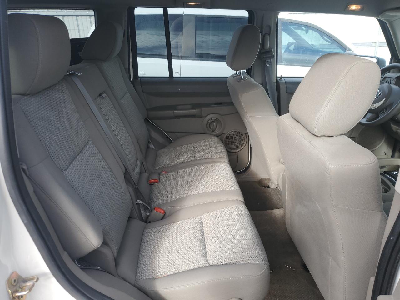 2007 Jeep Commander VIN 1J8HG48K77C632281 Copart auction photo, front end / minor dent/scratches damage thumbnail 11