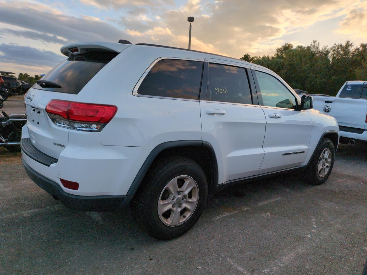 2017 Jeep Grand Cherokee VIN 1C4RJEAG0HC664130 Copart auction photo, water/flood damage thumbnail 3