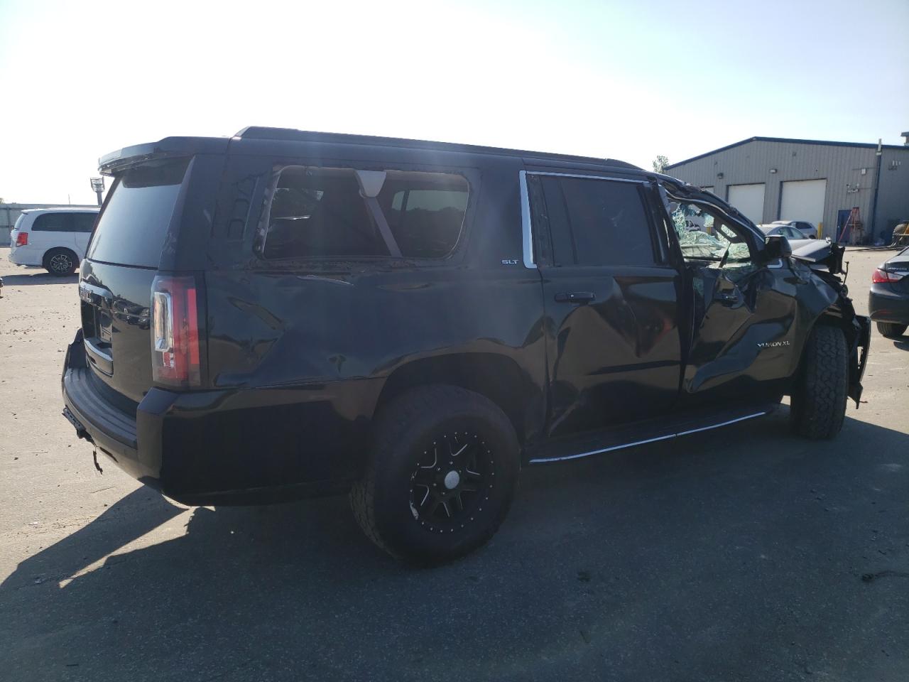 2015 GMC Yukon VIN 1GKS1HKC8FR265849 Copart auction photo, all over damage thumbnail 3