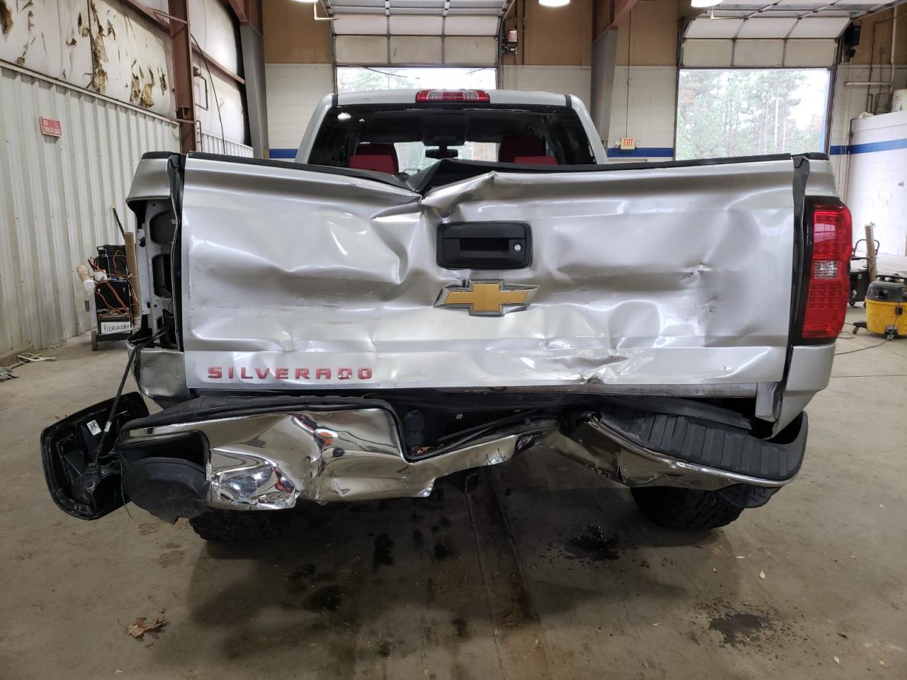 2017 Chevrolet Silverado VIN 1GCRCNEH6HZ359578 Copart auction photo, all over damage thumbnail 6