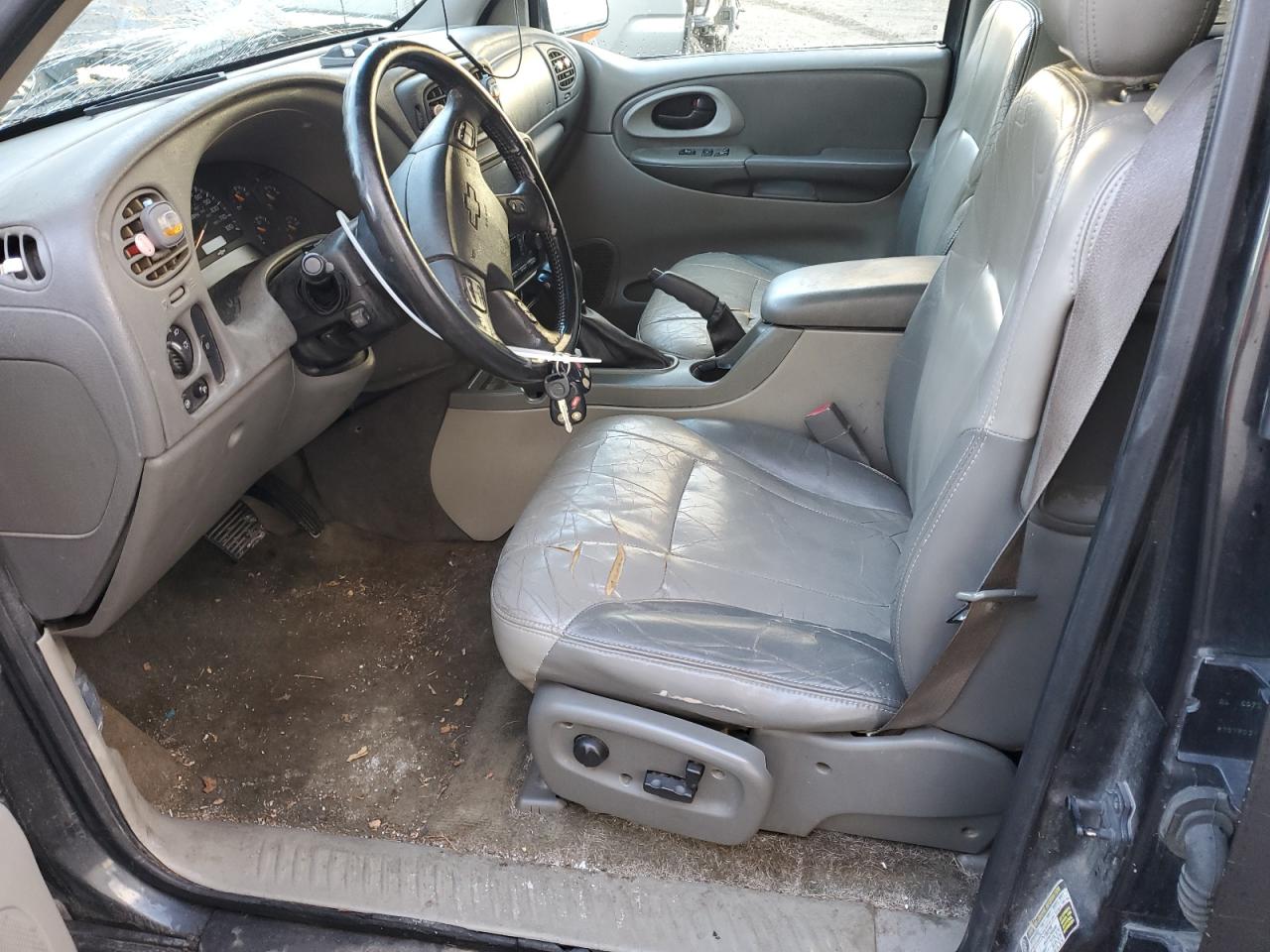 2004 Chevrolet TrailBlazer VIN 1GNET16S046149062 Copart auction photo, front end / minor dent/scratches damage thumbnail 7