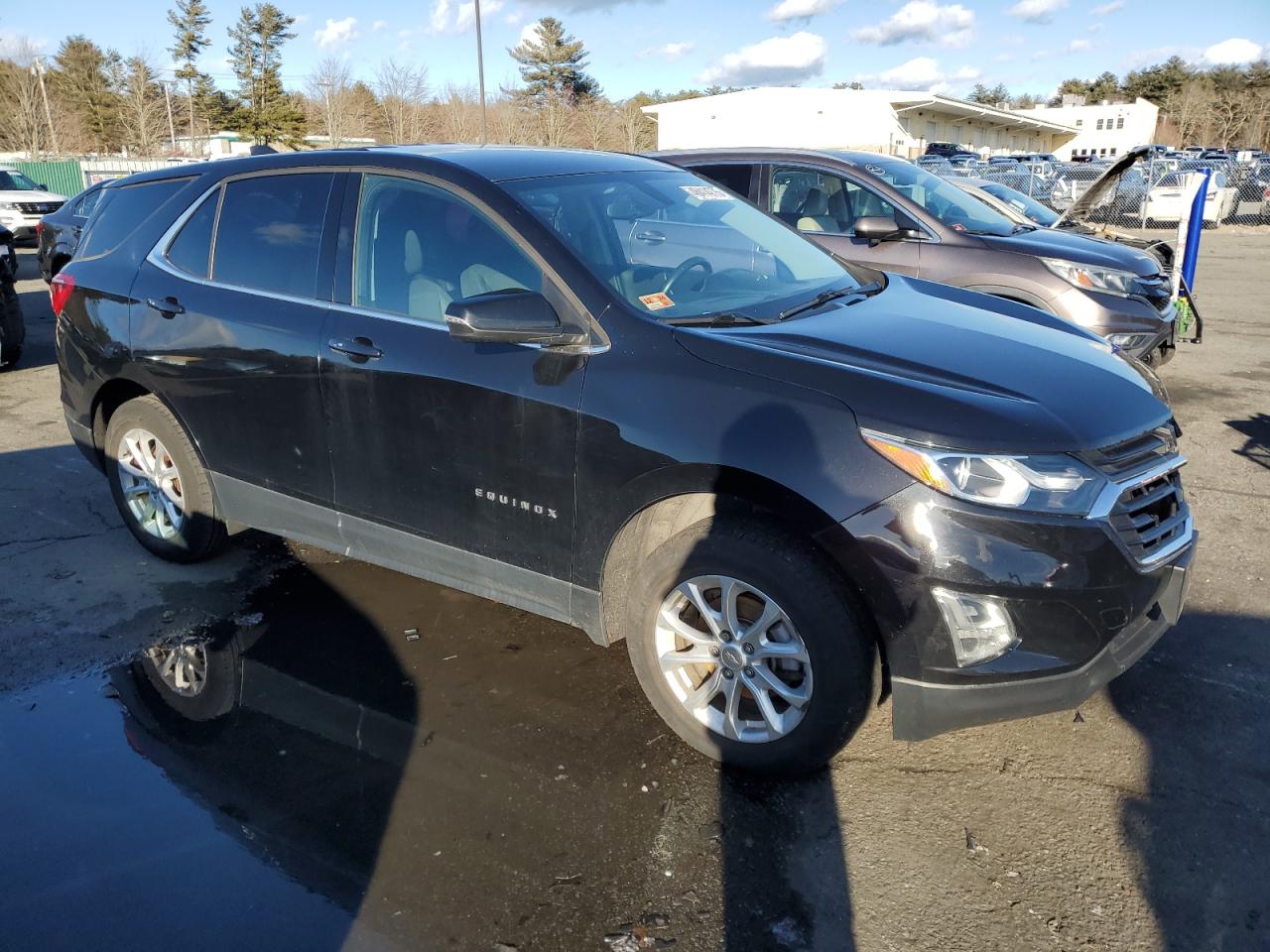 2019 Chevrolet Equinox VIN 2GNAXUEV8K6232813 Copart auction photo, front end / minor dent/scratches damage thumbnail 4