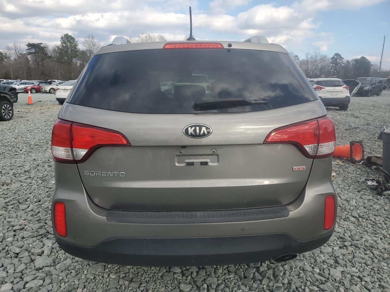 2014 KIA Sorento VIN 5XYKTCA64EG506842 Copart auction photo, front end / side damage thumbnail 6