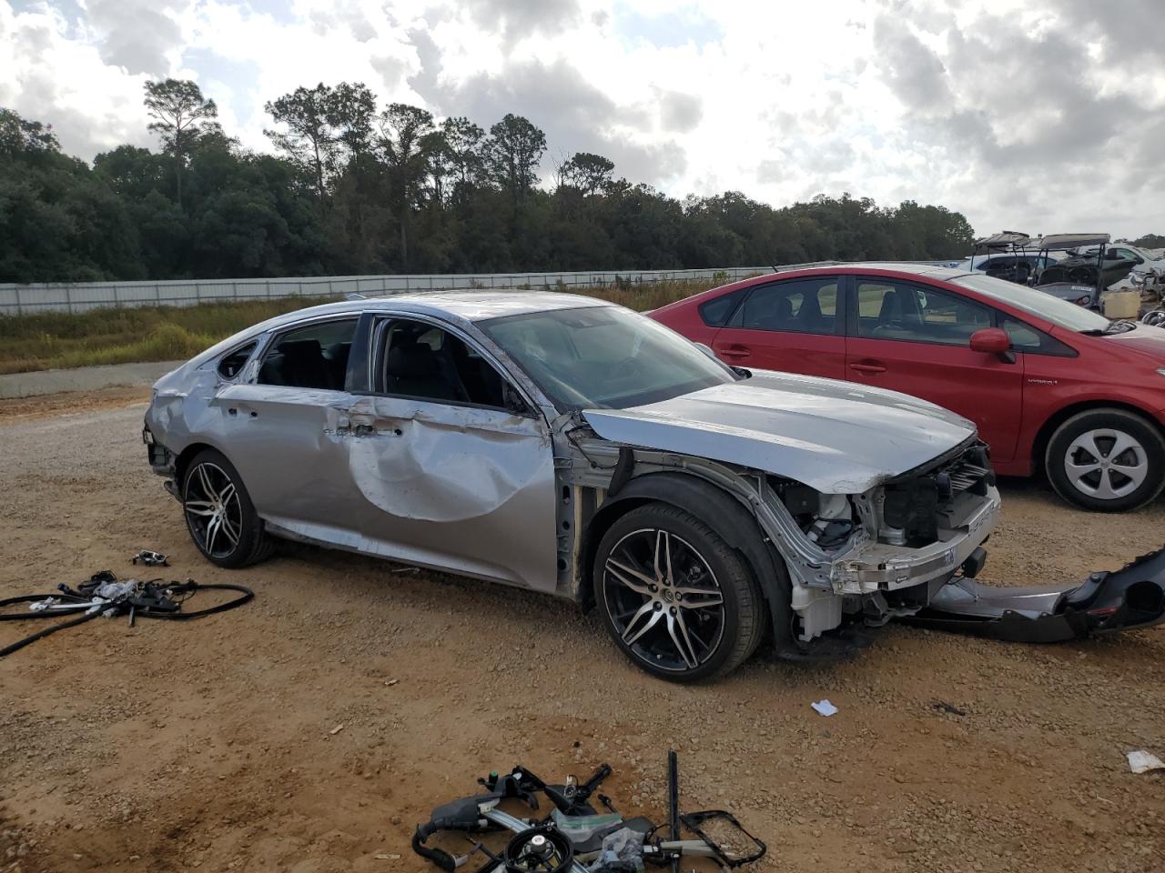 2021 Honda Accord VIN 1HGCV2F90MA025921 Copart auction photo, all over damage thumbnail 4