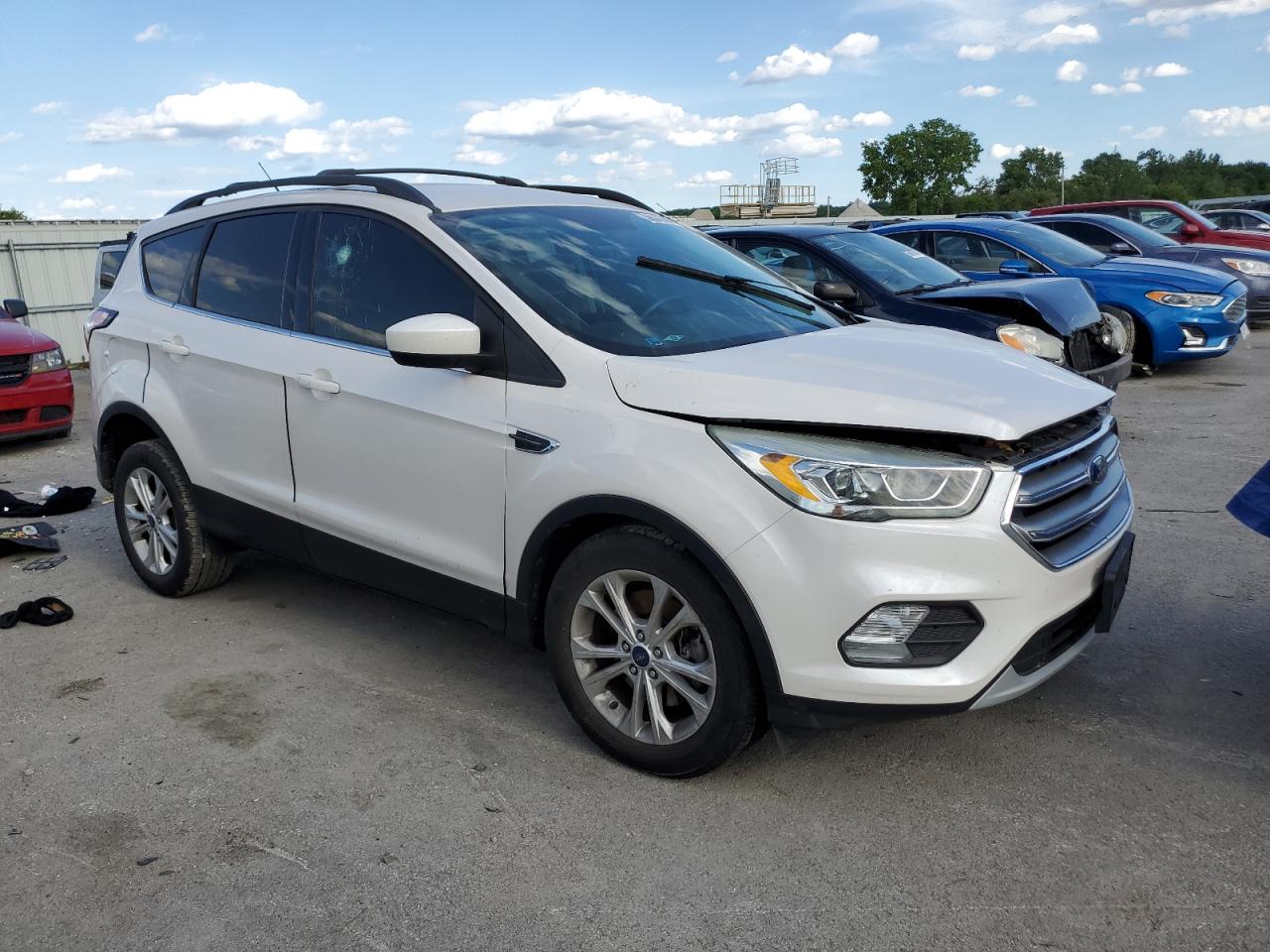 2017 Ford Escape VIN 1FMCU9GDXHUC17571 Copart auction photo, front end damage thumbnail 4