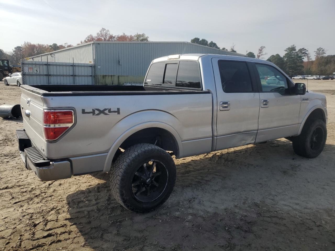 2010 Ford F-150 VIN 1FTFW1EV2AFC69070 Copart auction photo, front end / side damage thumbnail 3