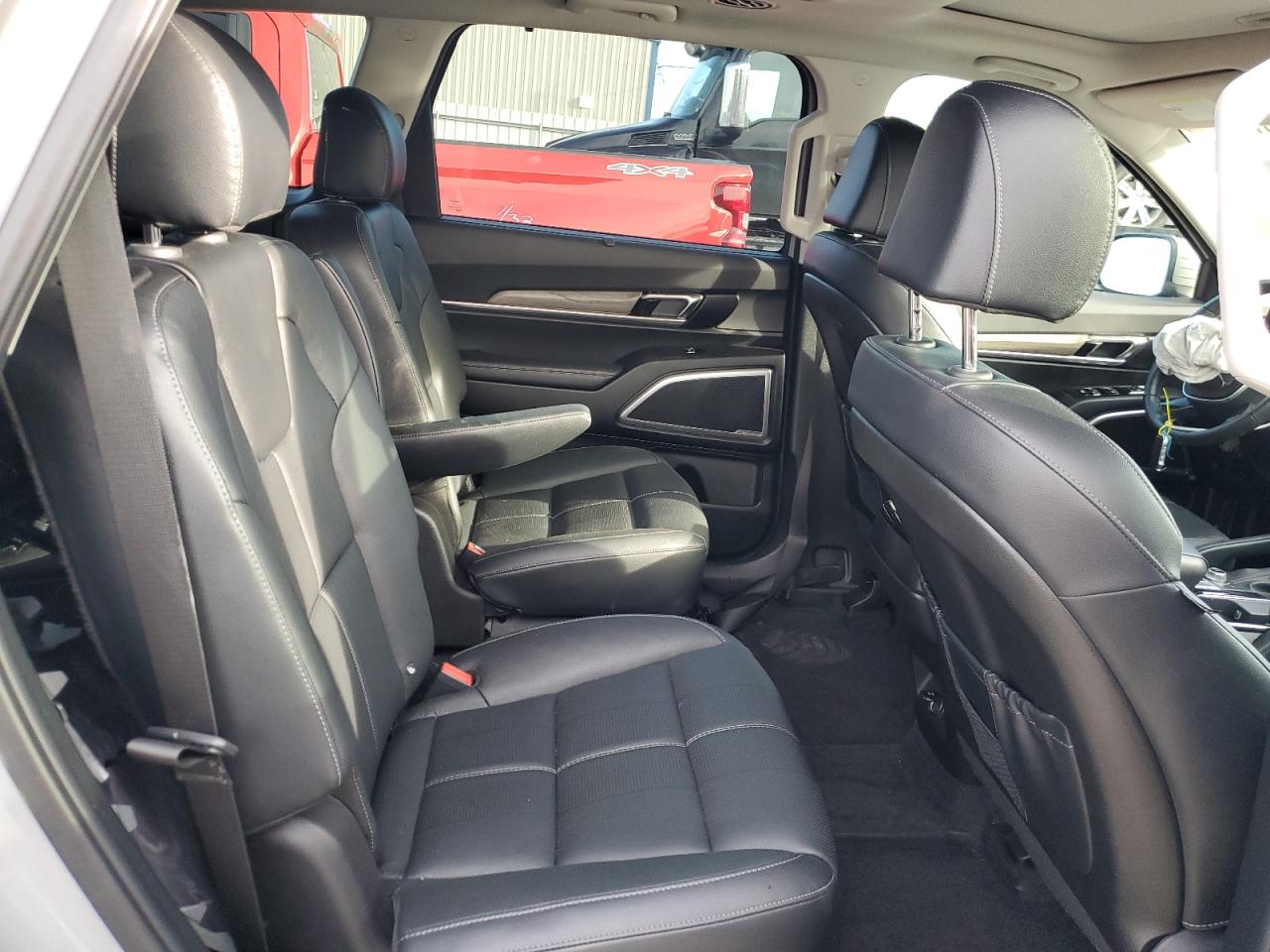 2022 KIA Telluride VIN 5XYP3DHCXNG255915 Copart auction photo, front end / minor dent/scratches damage thumbnail 11