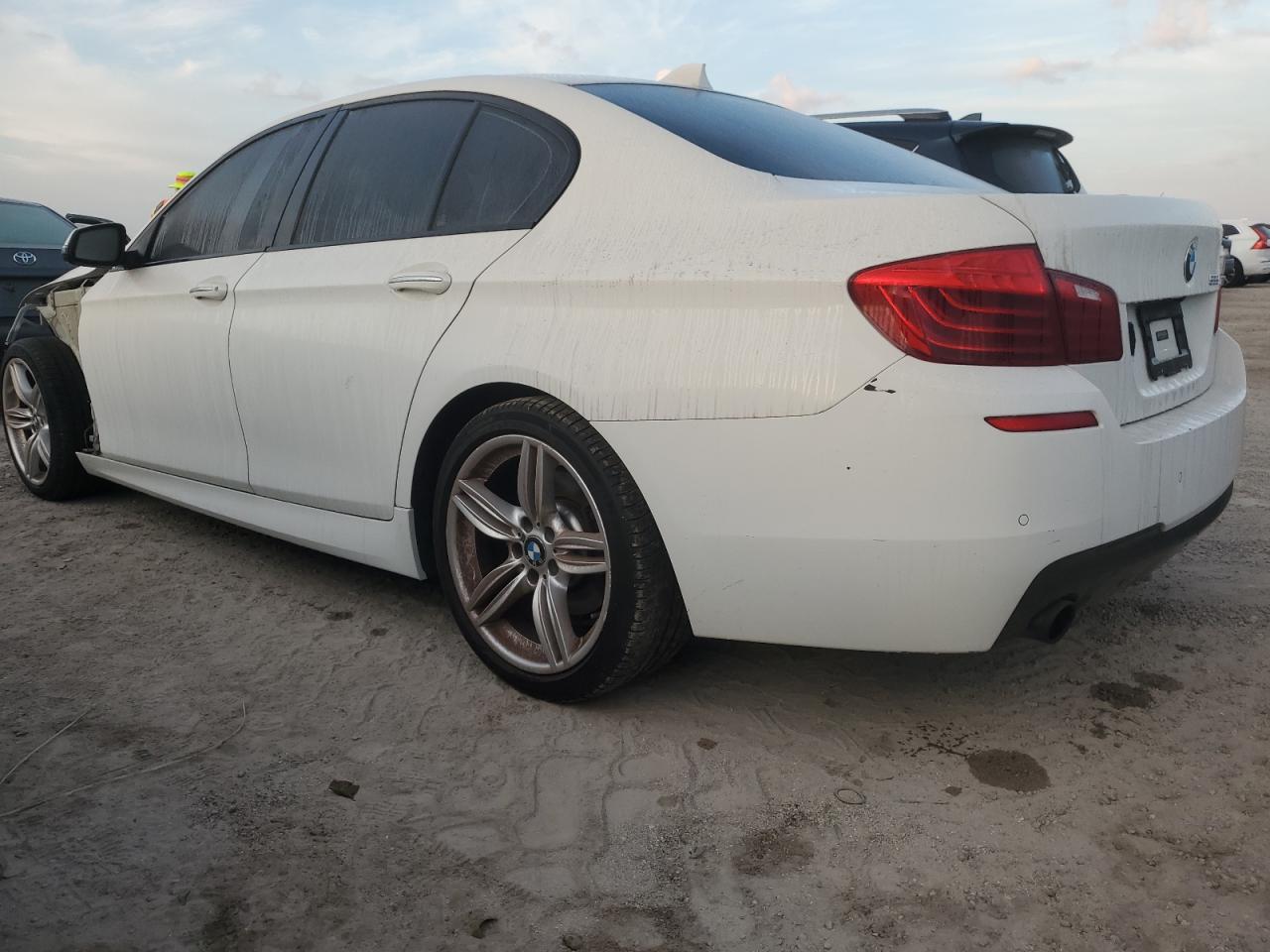 2014 BMW 5er VIN WBA5B1C50ED477778 Copart auction photo, water/flood damage thumbnail 2