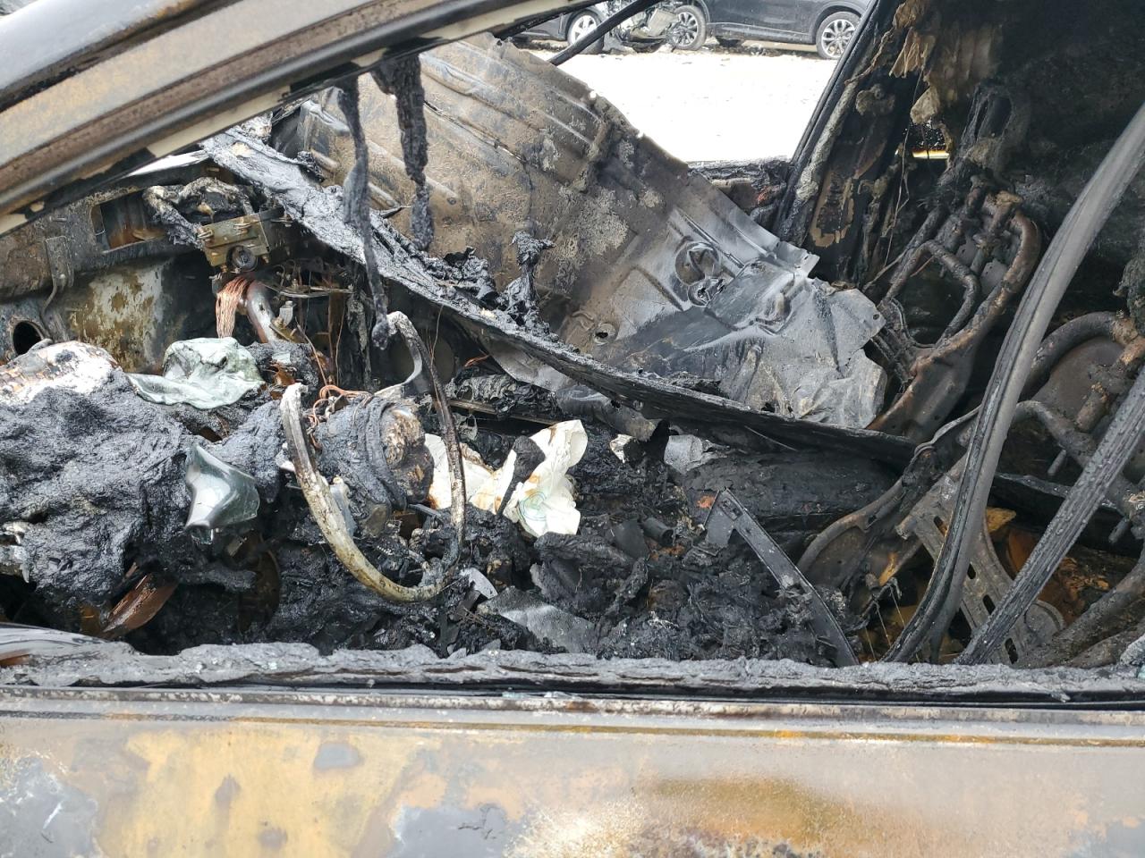 2010 KIA Forte VIN KNAFU4A20A5881340 Copart auction photo, burn damage thumbnail 7