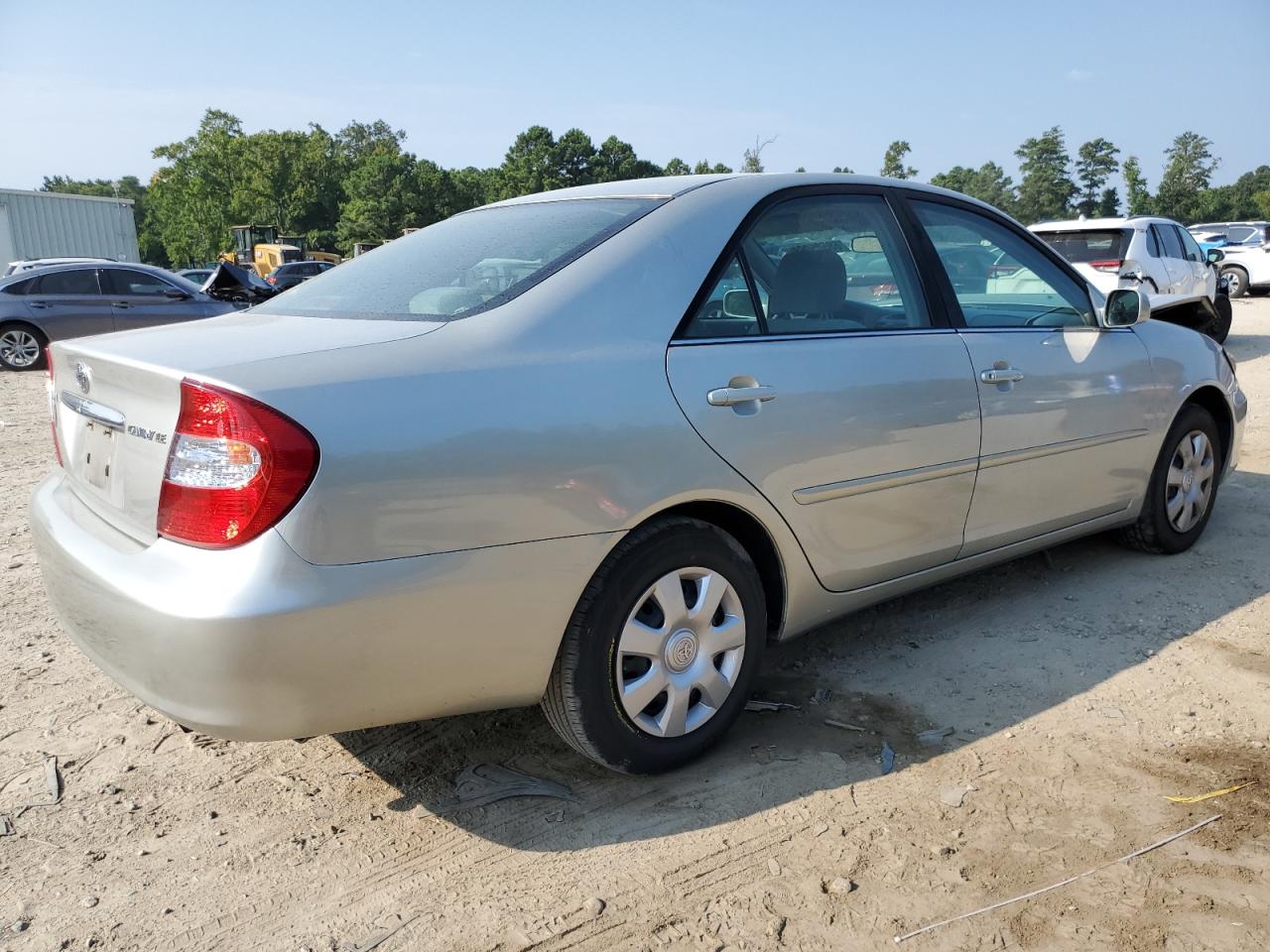 2004 Toyota Camry VIN 4T1BE32K14U793488 Copart auction photo, front end / minor dent/scratches damage thumbnail 3
