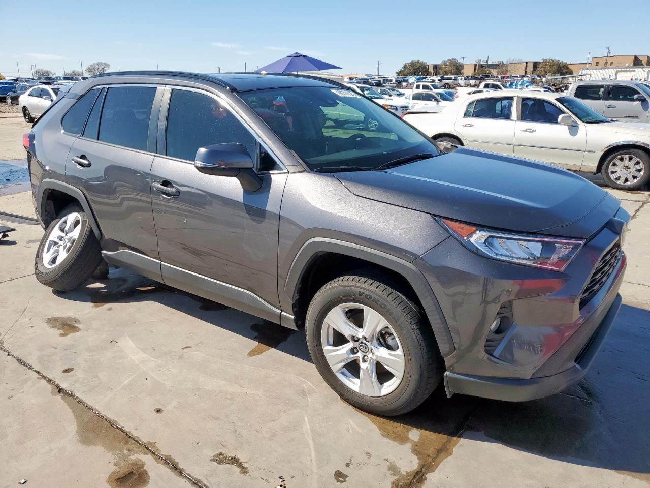 2020 Toyota RAV 4 VIN 2T3W1RFV0LW086666 Copart auction photo, rear end damage thumbnail 4