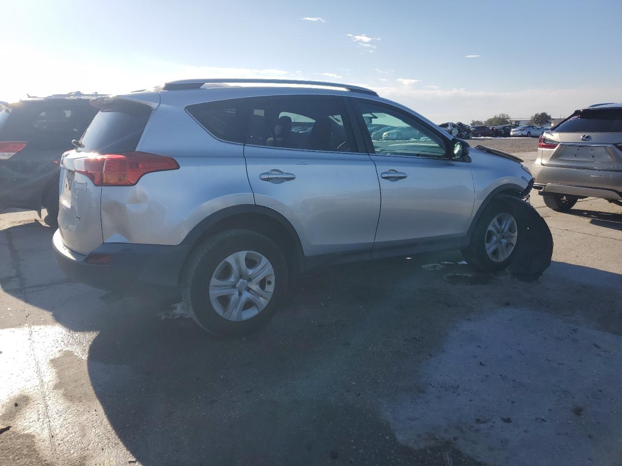 2014 Toyota RAV 4 VIN 2T3ZFREV2EW085974 Copart auction photo, front end damage thumbnail 3