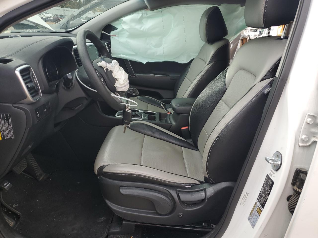 2020 KIA Sportage VIN KNDPM3AC2L7700854 Copart auction photo, all over / undercarriage damage thumbnail 7