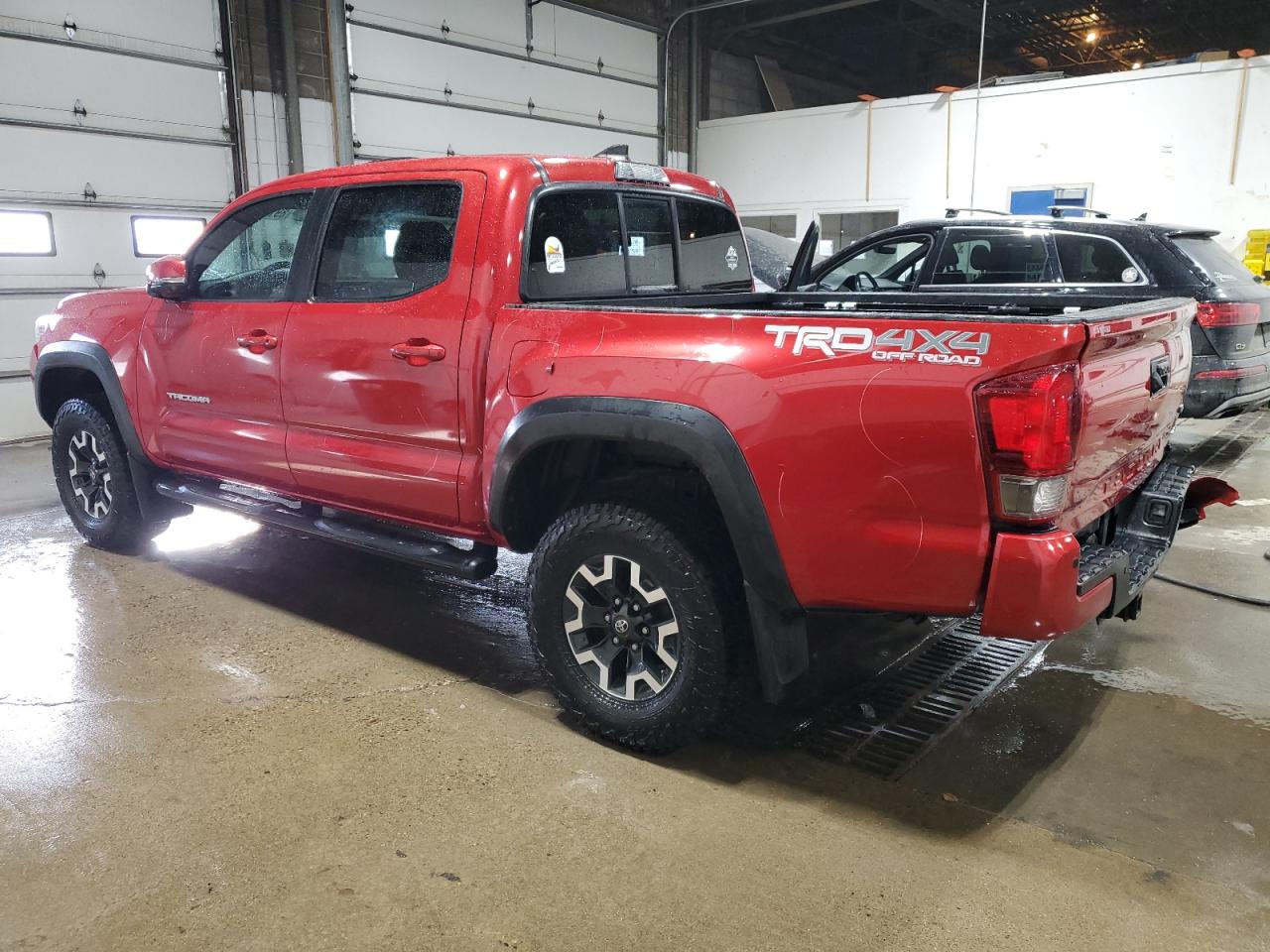 2016 Toyota Tacoma VIN 3TMCZ5AN0GM034960 Copart auction photo, front end / rear end damage thumbnail 2