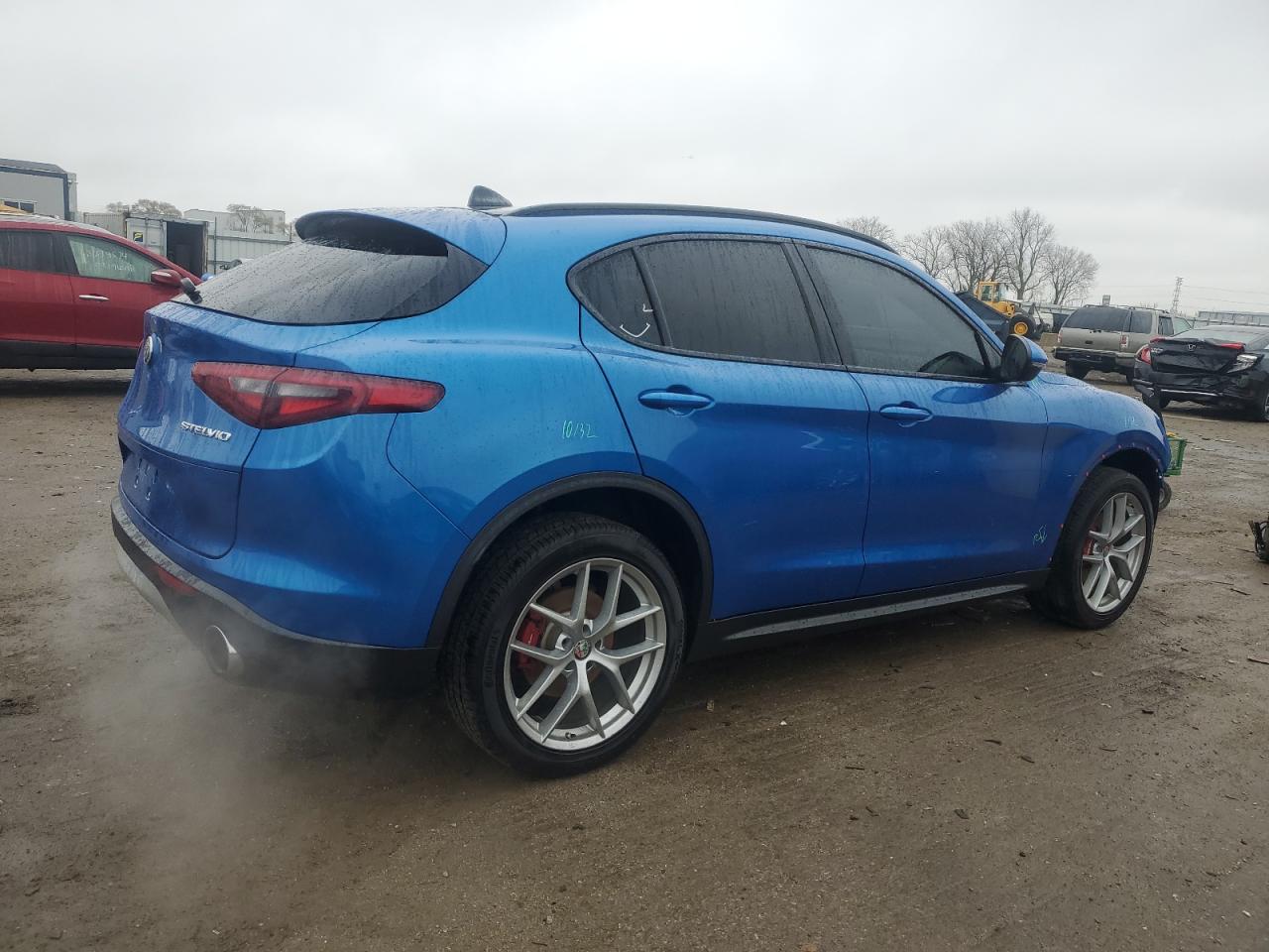 2018 Alfa Romeo Stelvio VIN ZASFAKNN8J7C00292 Copart auction photo, front end damage thumbnail 3