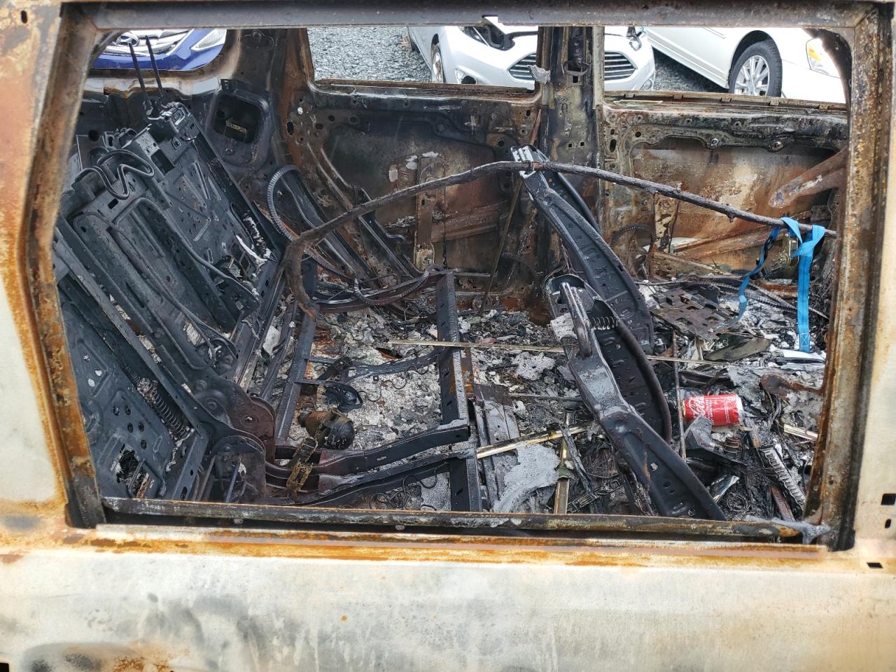2018 Jeep Grand Cherokee VIN 1C4RJFBG7JC154948 Copart auction photo, burn damage thumbnail 11