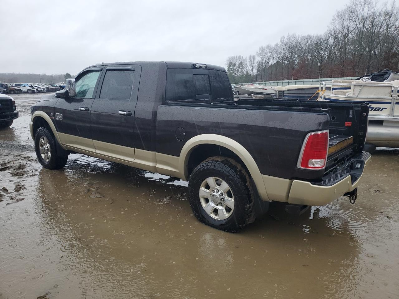 2016 RAM 3500 VIN 3C63R3NL2GG304886 Copart auction photo, minor dent/scratches damage thumbnail 2