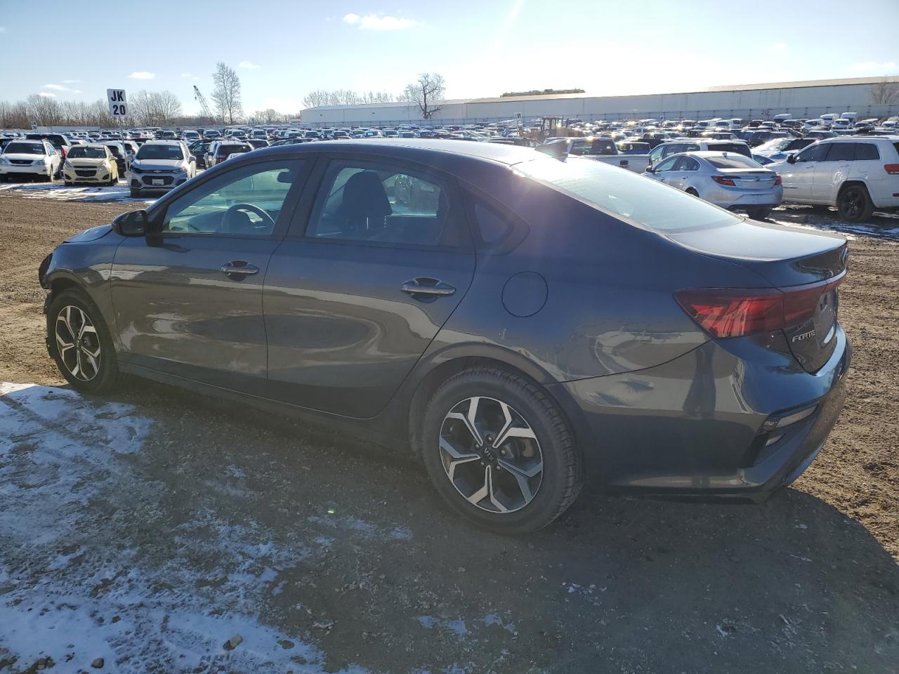 2021 KIA Forte VIN 3KPF24AD8ME317230 Copart auction photo, front end / minor dent/scratches damage thumbnail 2