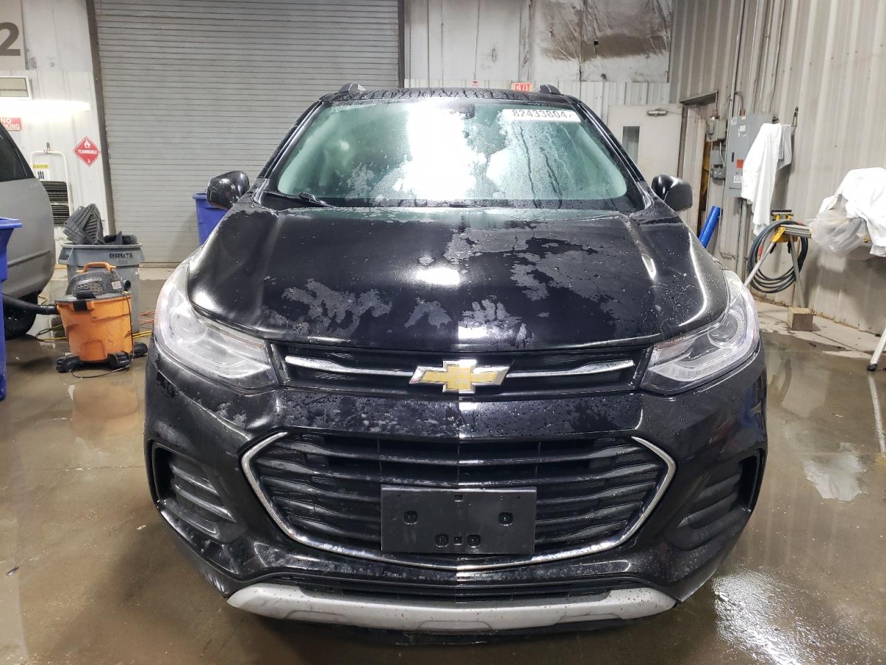 2018 Chevrolet Trax VIN 3GNCJLSB9JL311044 Copart auction photo, side damage thumbnail 5