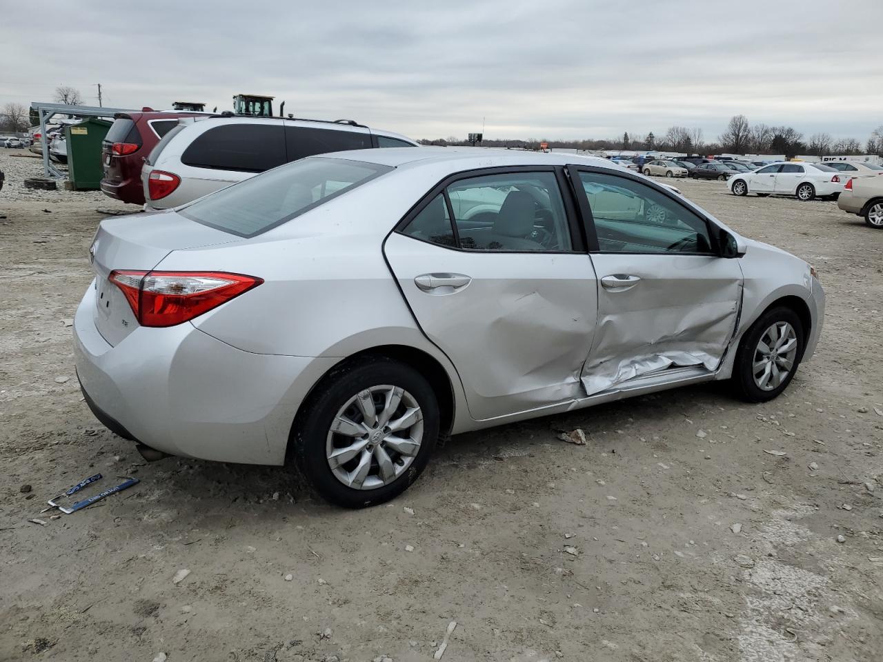 2015 Toyota Corolla VIN 2T1BURHE5FC337747 Copart auction photo, side / minor dent/scratches damage thumbnail 3