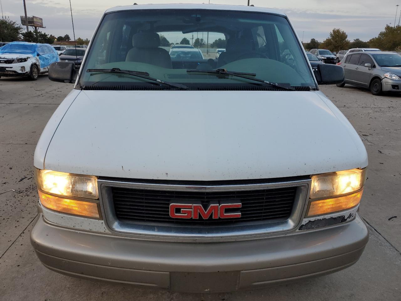 2003 GMC Safari VIN 1GKDM19XX3B513779 Copart auction photo, hail / minor dent/scratches damage thumbnail 5