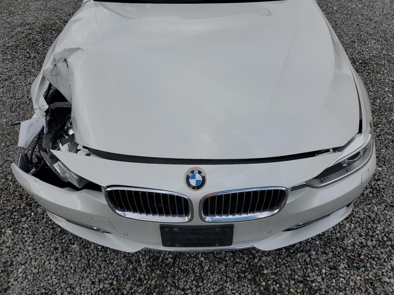 2015 BMW 3er VIN WBA3G7C58FK480534 Copart auction photo, front end damage thumbnail 11