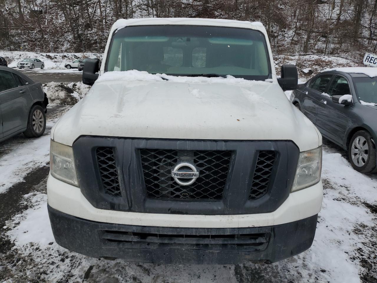 2012 Nissan NV VIN 1N6BF0KY6CN103387 Copart auction photo, minor dent/scratches damage thumbnail 5