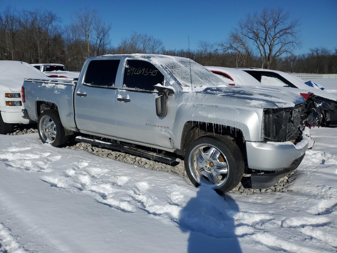 2018 Chevrolet Silverado VIN 3GCUKPEC5JG171010 Copart auction photo, front end / side damage thumbnail 4