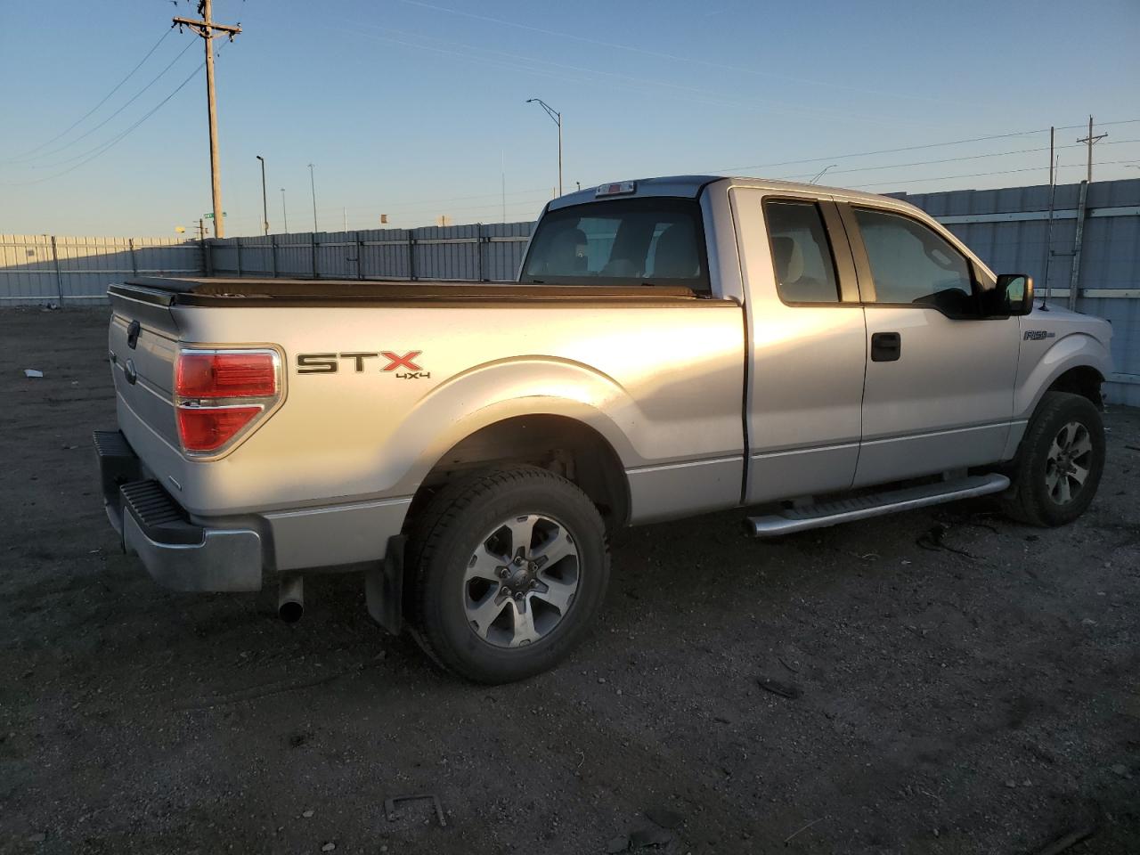 2013 Ford F-150 VIN 1FTFX1EF3DKF72554 Copart auction photo, front end damage thumbnail 3