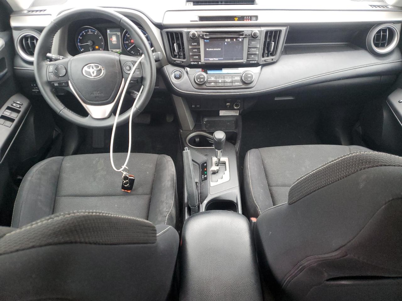 2017 Toyota RAV 4 VIN 2T3RFREV2HW692137 Copart auction photo, front end / minor dent/scratches damage thumbnail 8