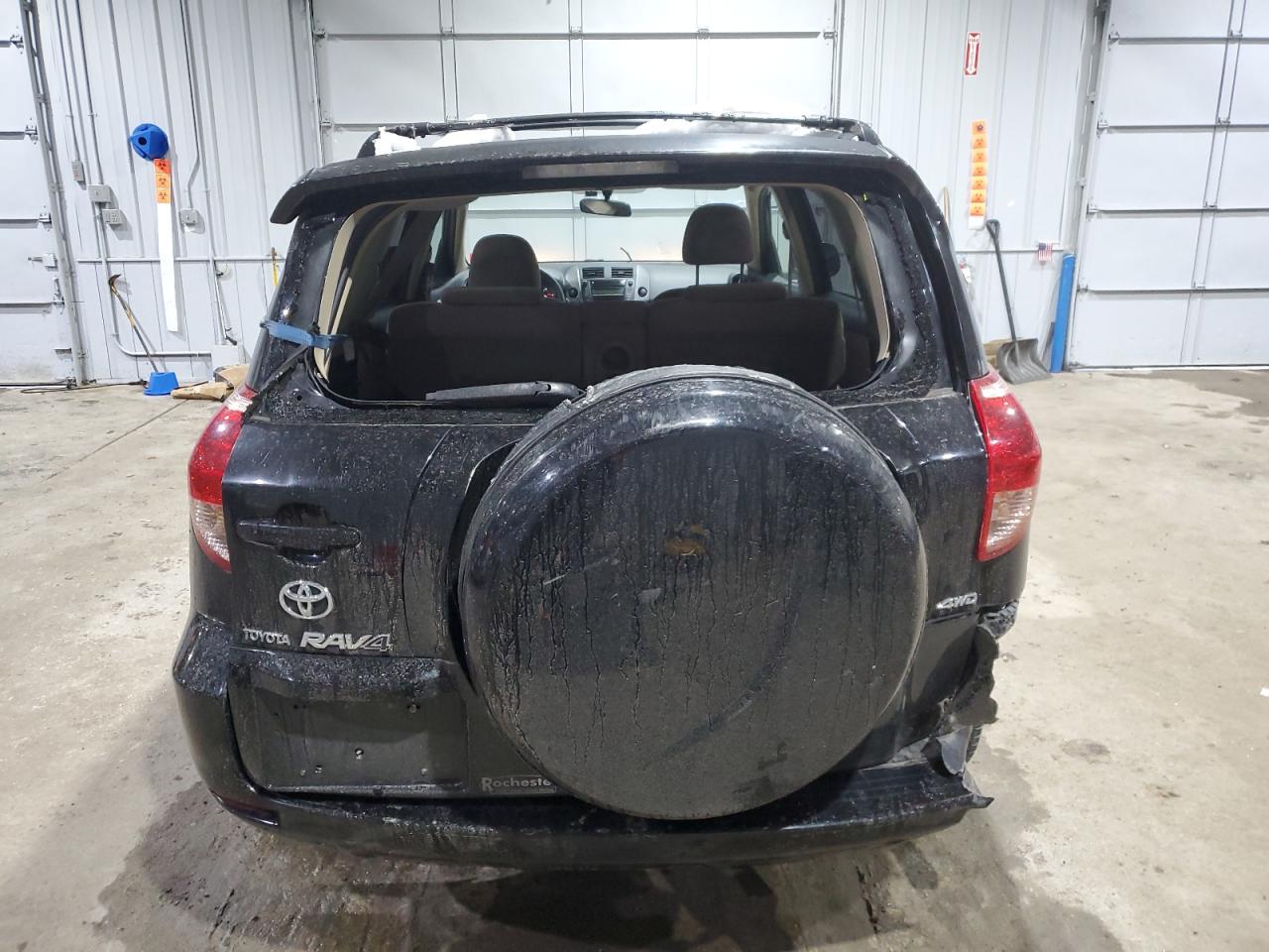 2008 Toyota RAV 4 VIN JTMBD33V185215424 Copart auction photo, rear end damage thumbnail 7