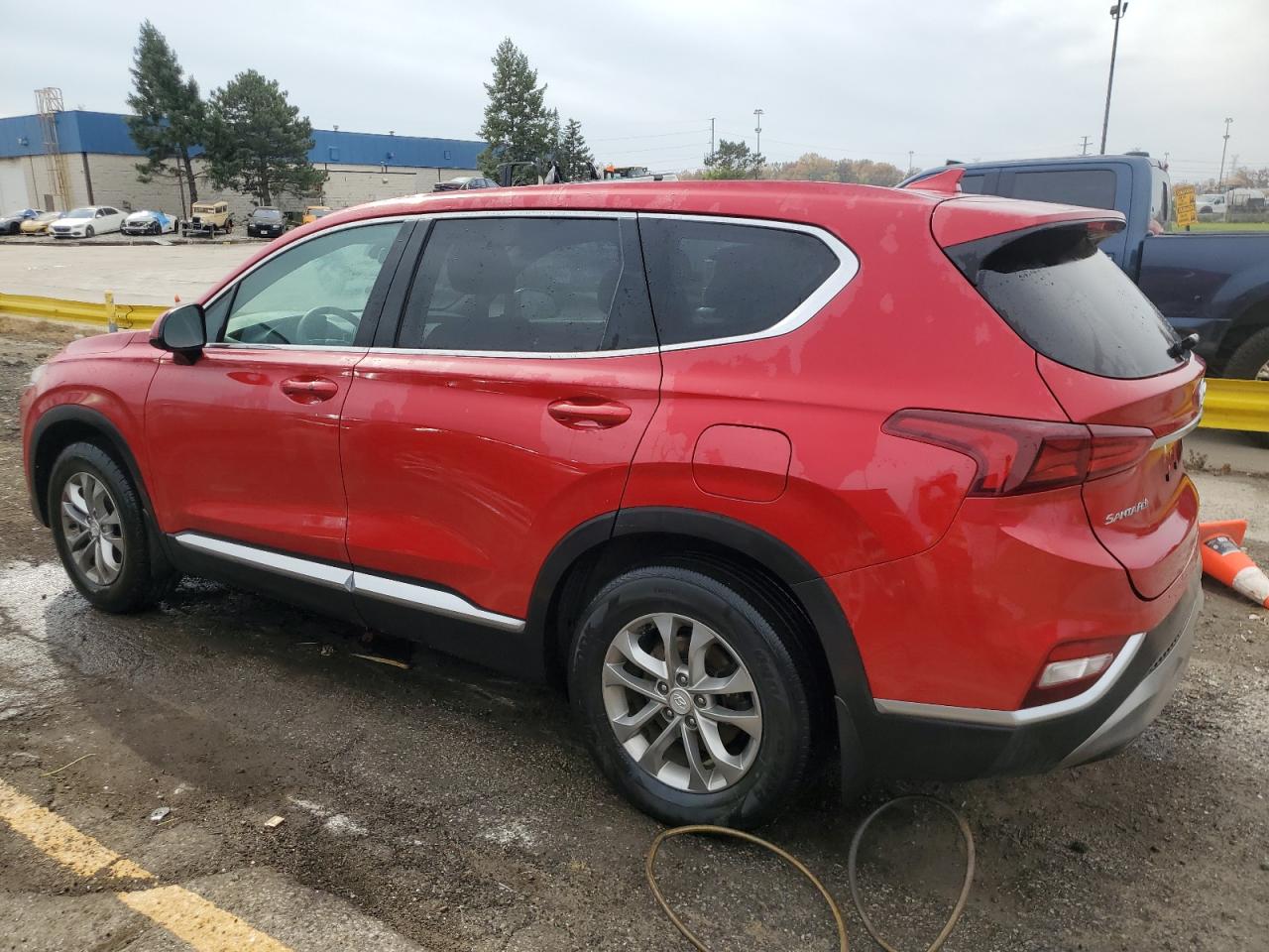 2020 Hyundai Santa Fe VIN 5NMS33AD4LH196564 Copart auction photo, rear end damage thumbnail 2