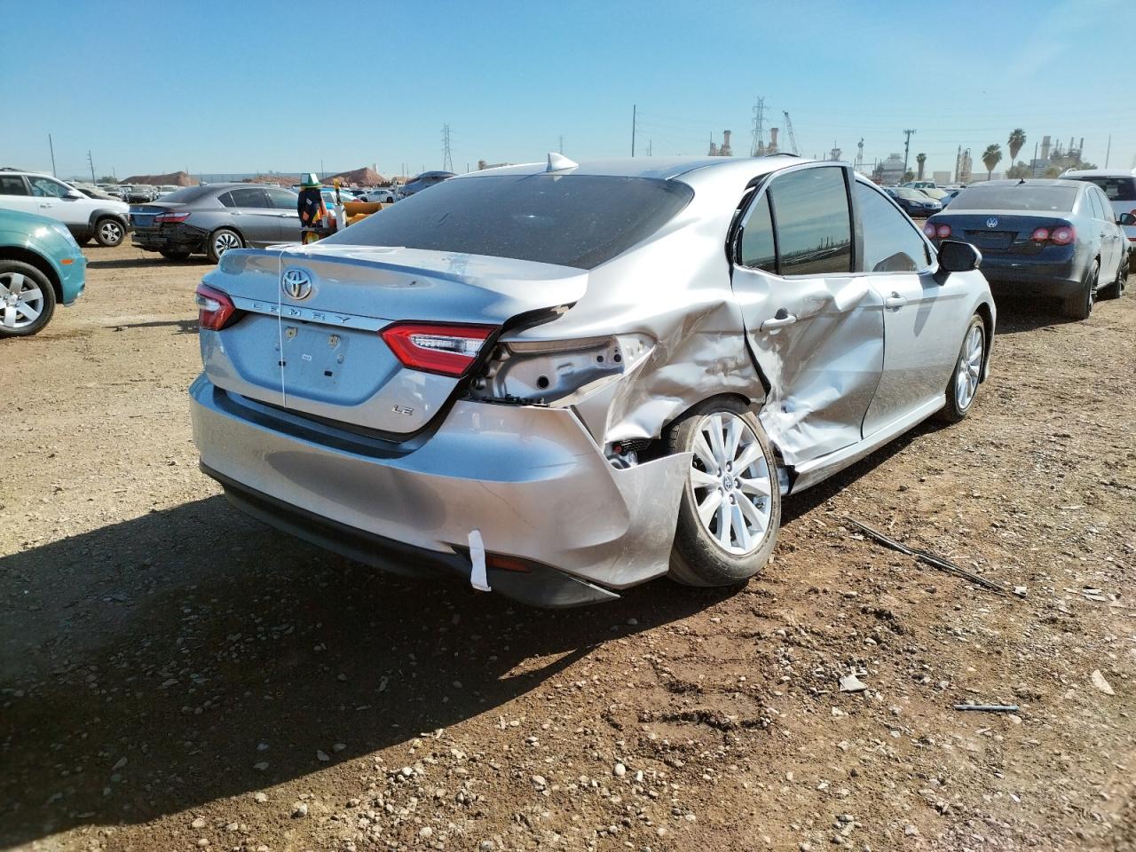 2019 Toyota Camry VIN 4T1B11HK8KU760377 Copart auction photo, side / rear end damage thumbnail 4
