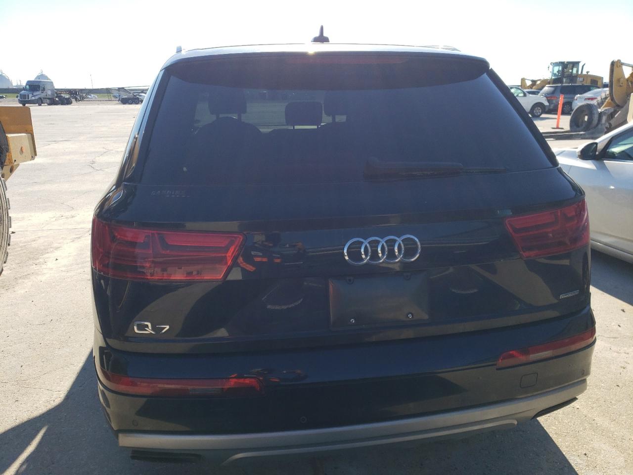 2018 Audi Q7 VIN WA1LHAF73JD036611 Copart auction photo, front end damage thumbnail 6