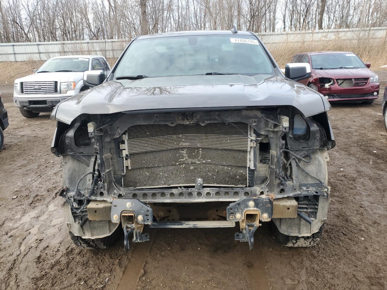 2019 GMC Sierra VIN 1GTR9BED1KZ408655 Copart auction photo, front end / minor dent/scratches damage thumbnail 5