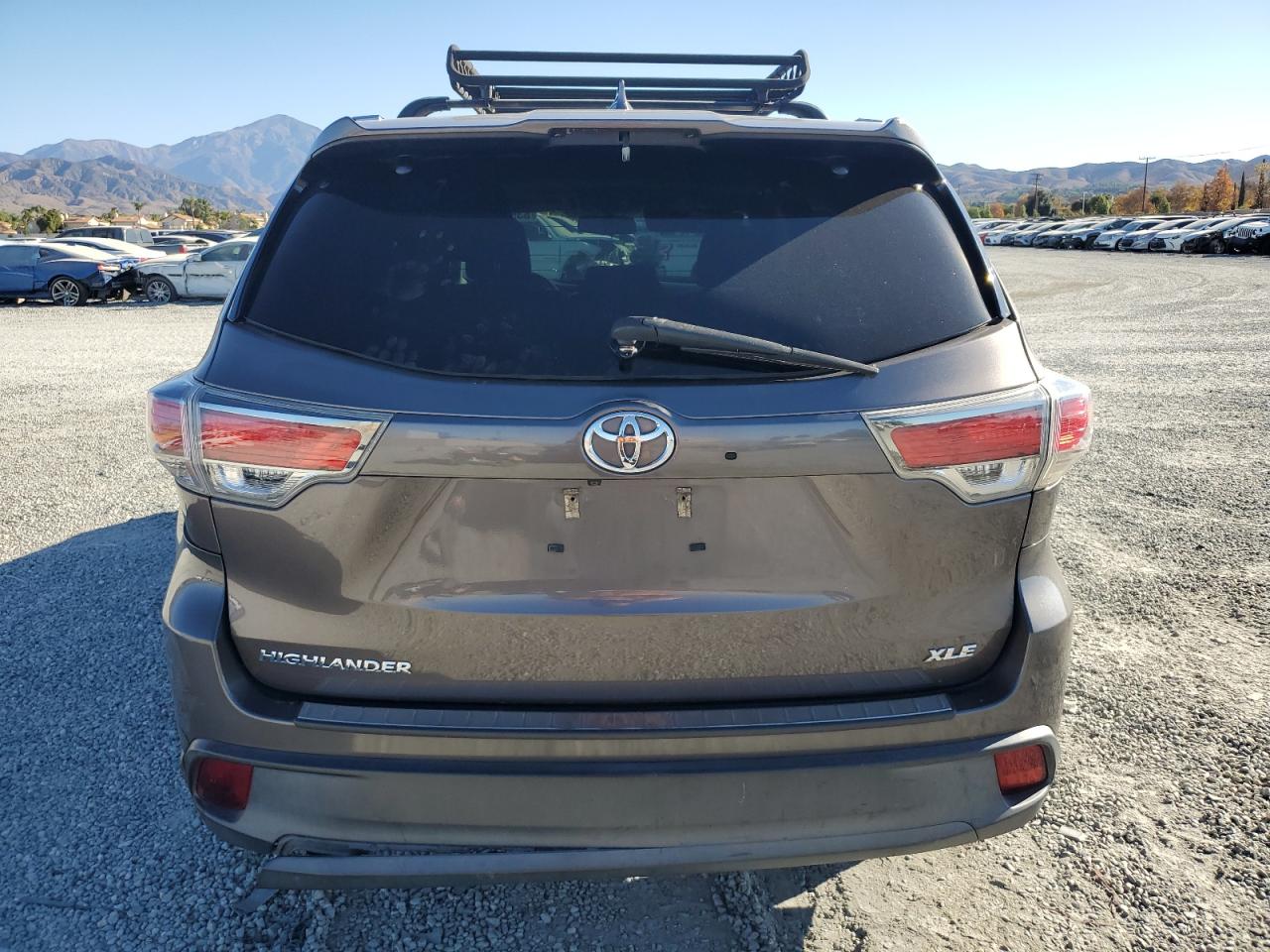 2016 Toyota Highlander VIN 5TDKKRFH5GS122591 Copart auction photo, rear end / front end damage thumbnail 6
