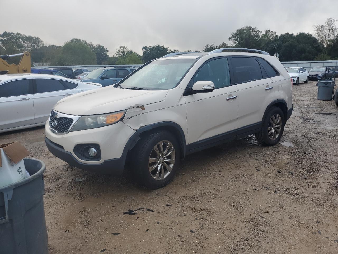 2011 KIA Sorento VIN 5XYKU4A25BG041712