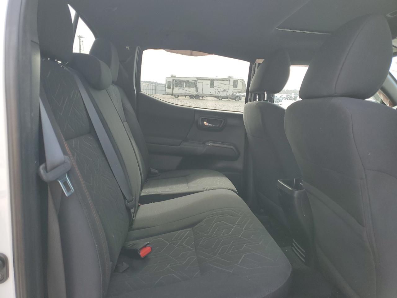 2017 Toyota Tacoma VIN 5TFDZ5BN5HX013648 Copart auction photo, front end damage thumbnail 10