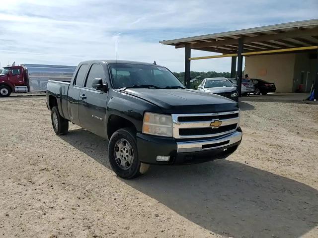 2011 Chevrolet Silverado VIN 1GCRCSE05BZ272044 Copart auction photo, all over damage thumbnail 11