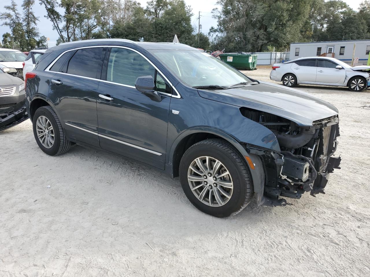 2019 Cadillac XT5 VIN 1GYKNDRS4KZ156279 Copart auction photo, front end / minor dent/scratches damage thumbnail 4