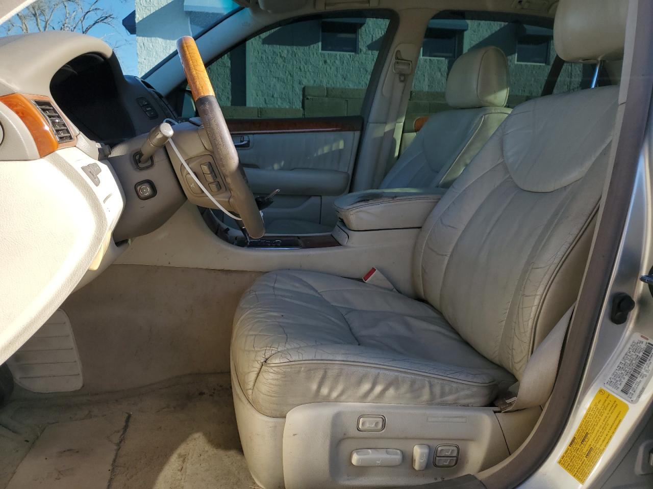 2001 Lexus LS VIN JTHBN30F910027066 Copart auction photo, front end damage thumbnail 7