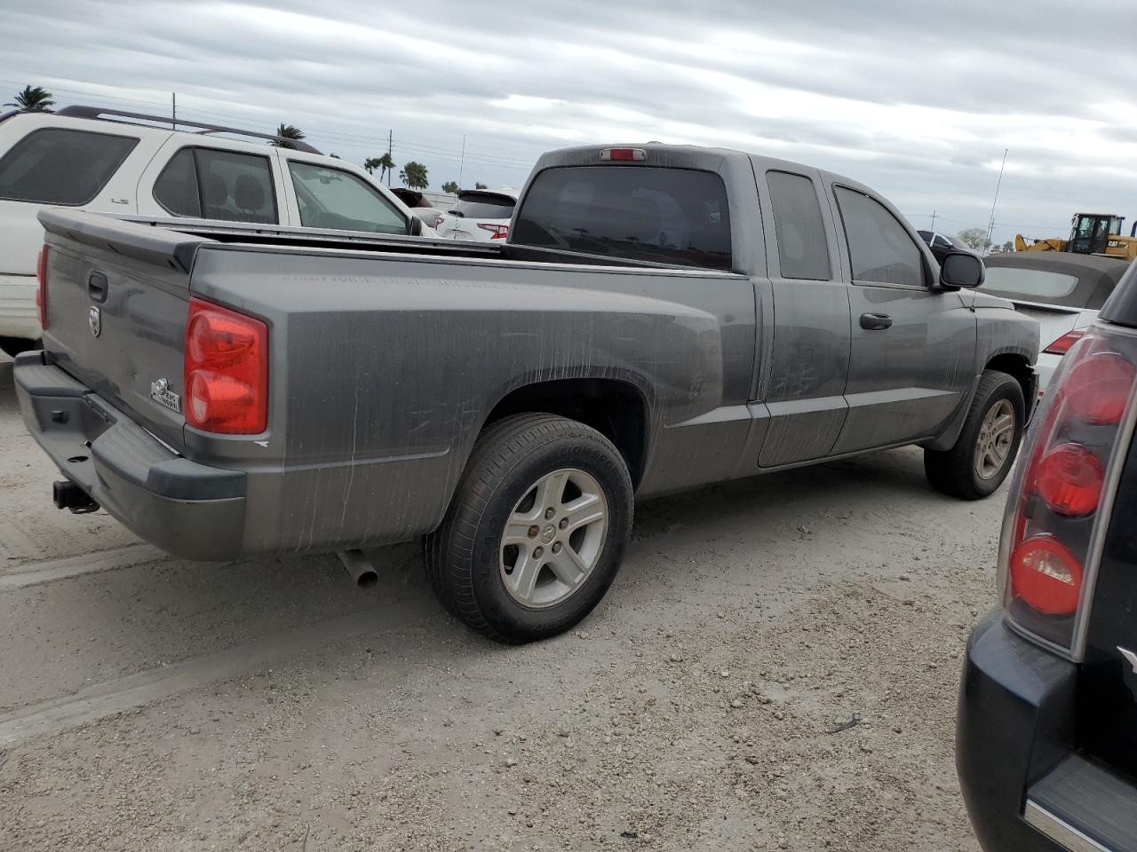 2011 Dodge Dakota VIN 1D7RE3BK2BS676231 Copart auction photo, water/flood damage thumbnail 3