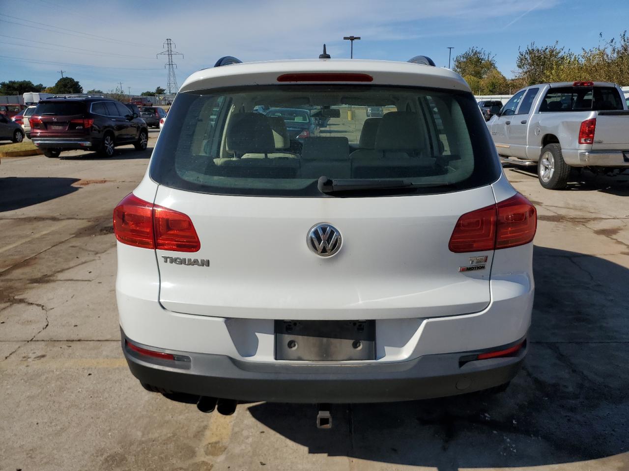2016 Volkswagen Tiguan VIN WVGBV7AX8GW574993 Copart auction photo, hail / minor dent/scratches damage thumbnail 6