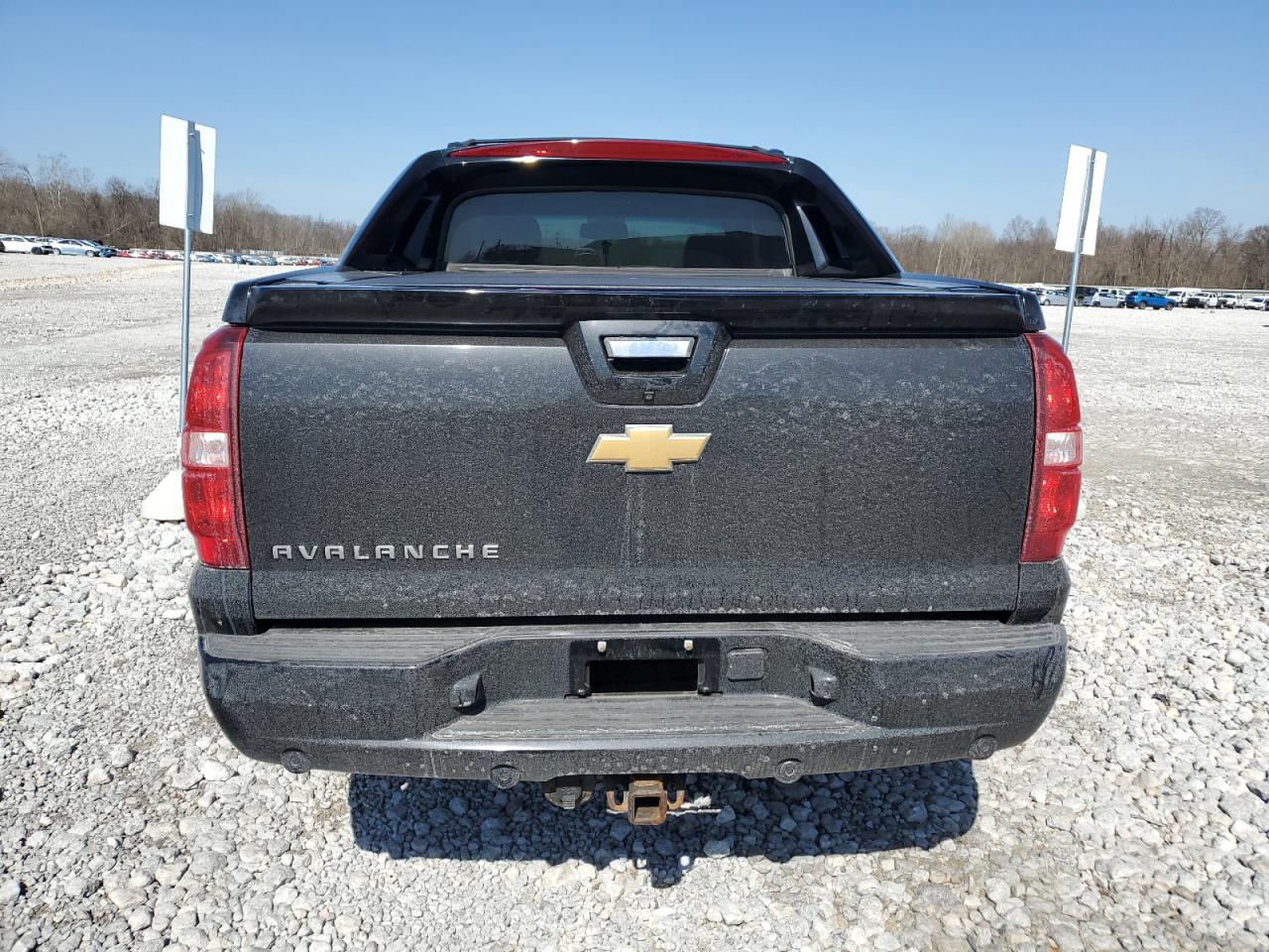 2013 Chevrolet Avalanche VIN 3GNTKFE76DG179301 Copart auction photo, front end / side damage thumbnail 6